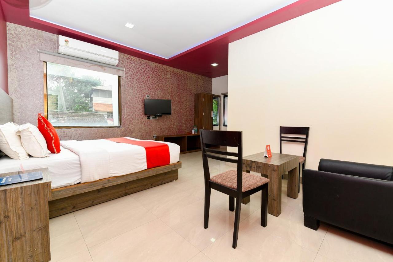 Oyo 1889 Hotel Aj Park Alappuzha Habitación foto