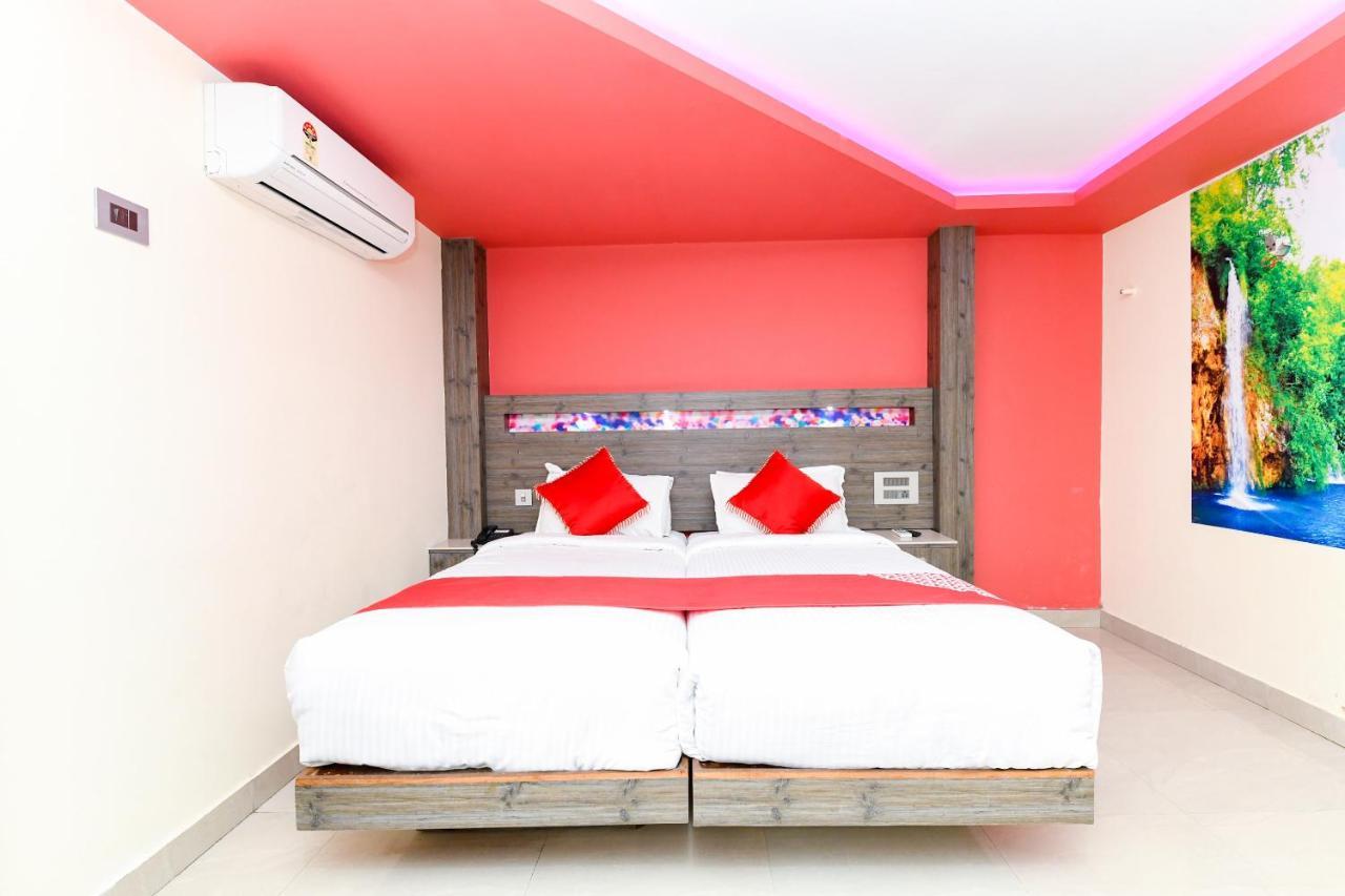 Oyo 1889 Hotel Aj Park Alappuzha Habitación foto