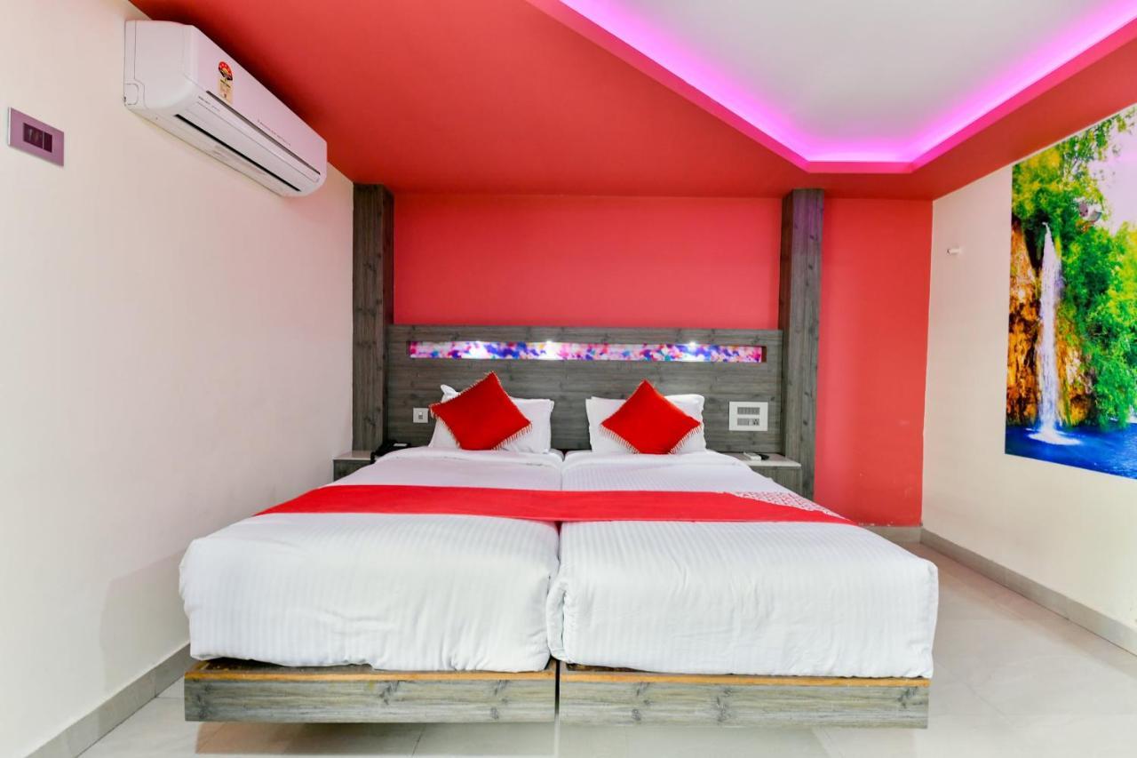 Oyo 1889 Hotel Aj Park Alappuzha Habitación foto